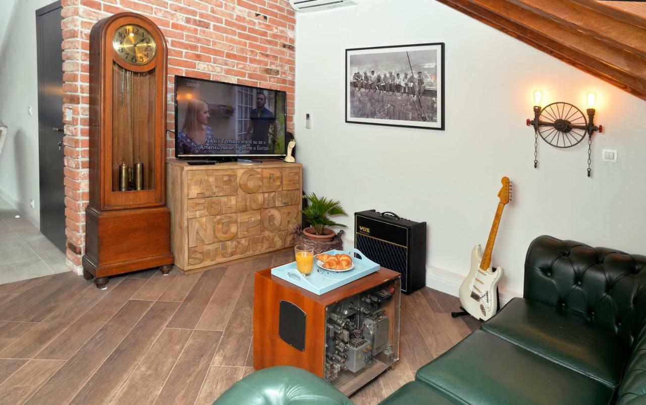 Apartment Holiday In Подстрана Екстер'єр фото