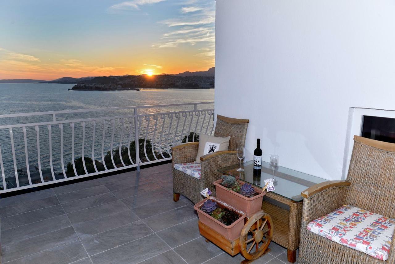 Apartment Holiday In Подстрана Екстер'єр фото